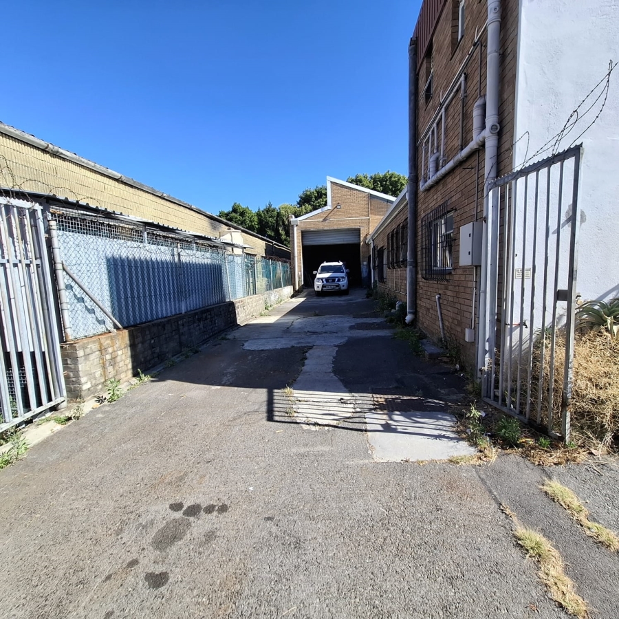 To Let Commercial Property for Rent in Stikland Industrial Western Cape